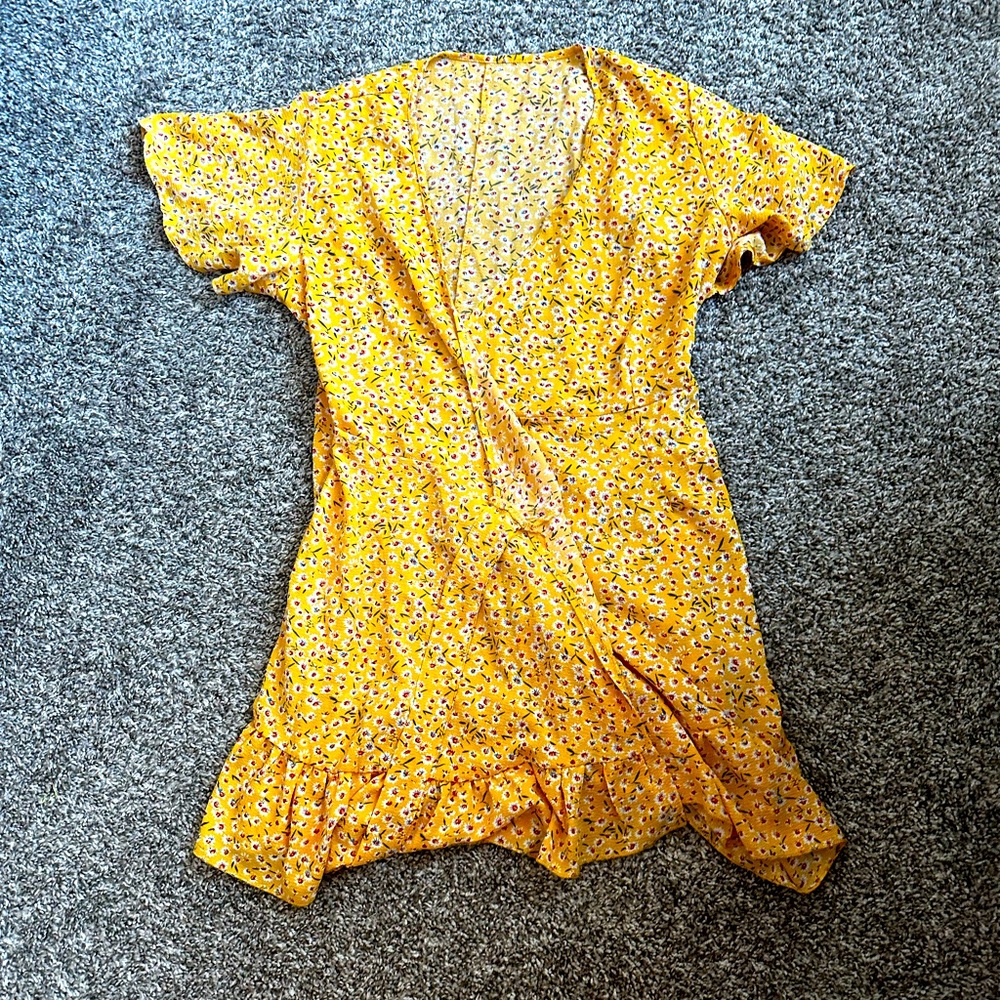 NWOT Floral Wrap Dress